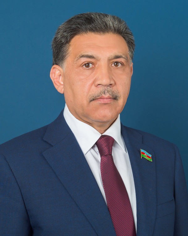 Aydın Hüseynov: Hər bir Azərbaycan gənci milli ideyalarla böyüməli, yaşamalı və fəxr etməlidir